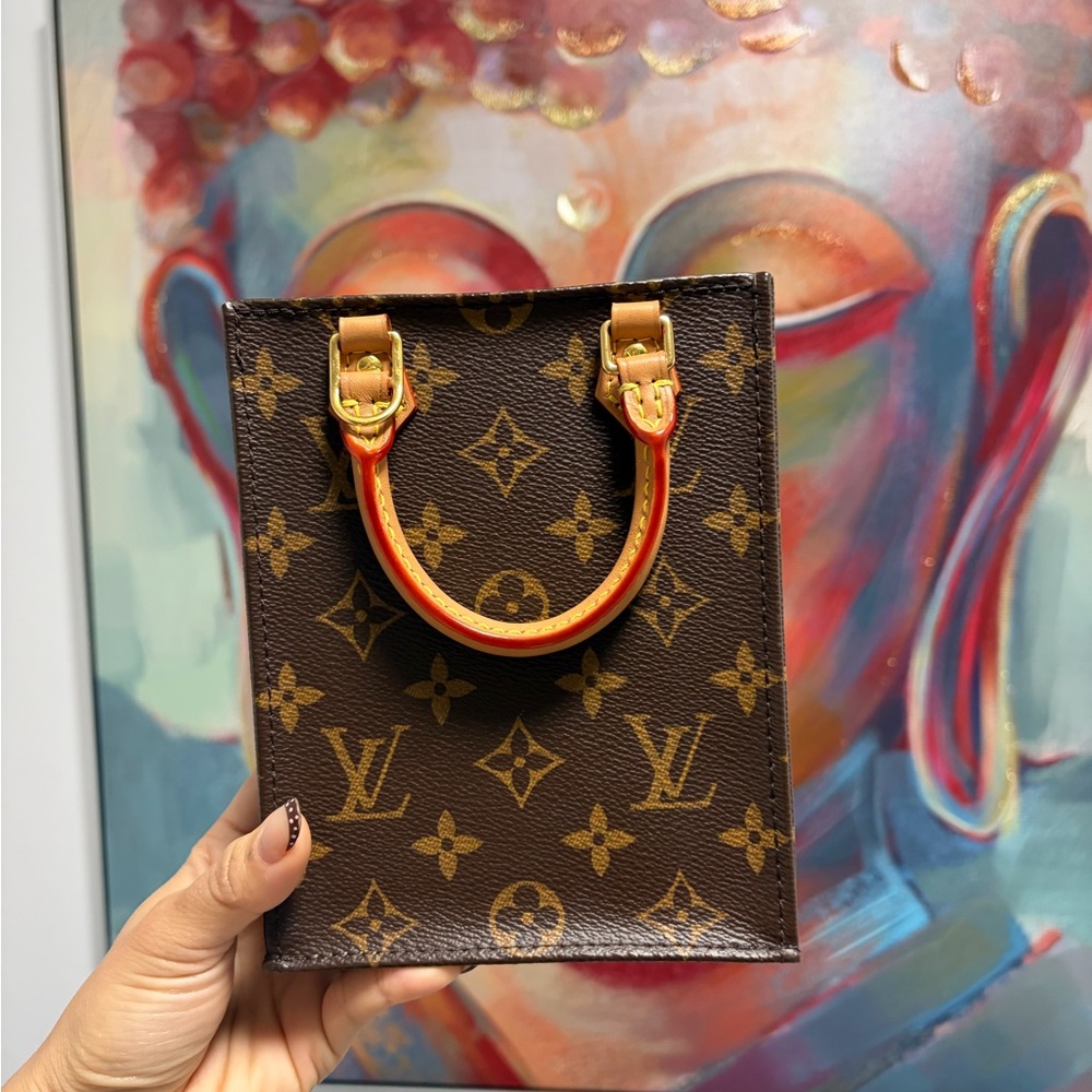Louis Vuitton Sac Plat Petit